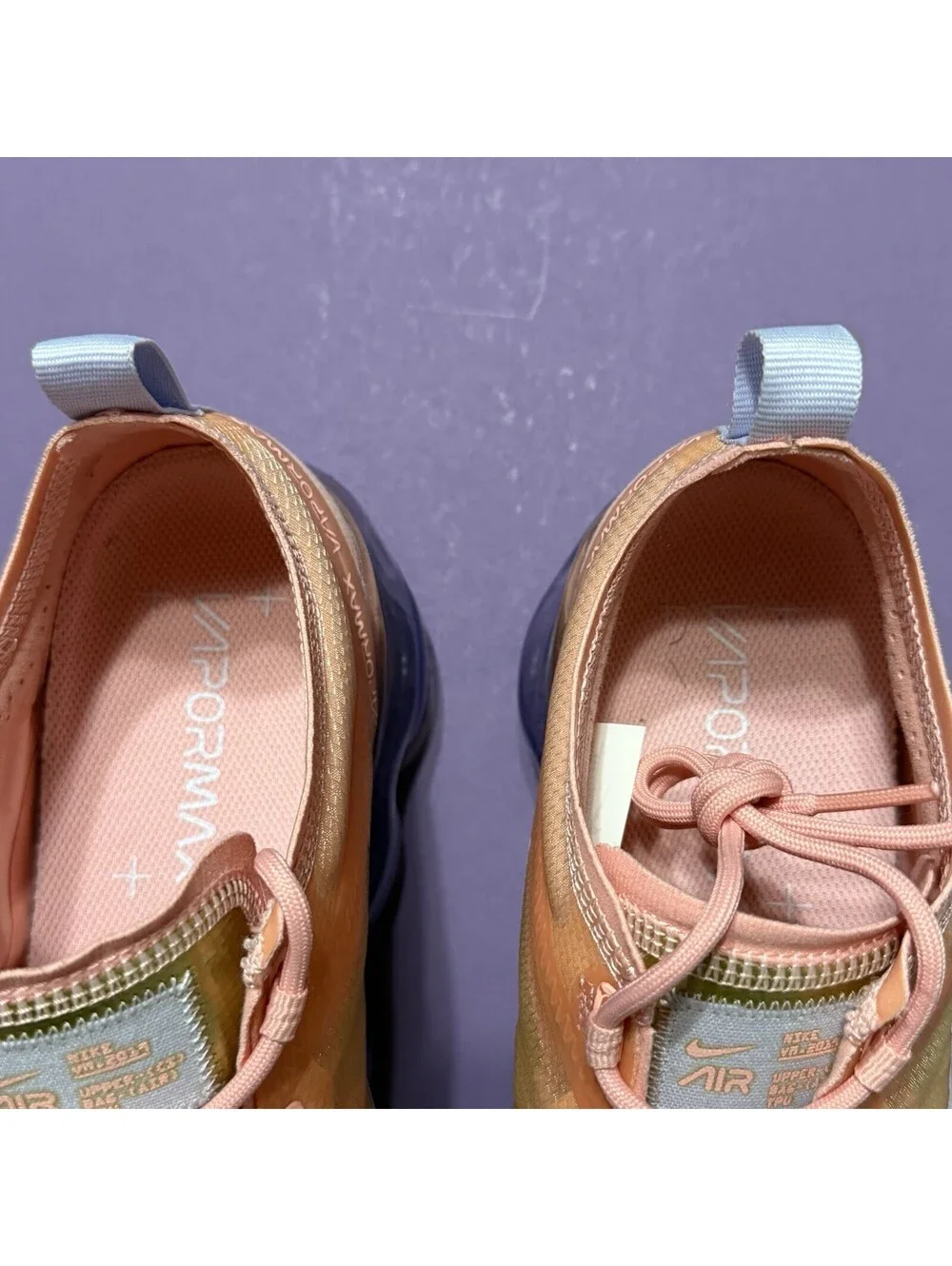 Nike Air VaporMax 2019 Running Shoes Bleached Coral AR6632-603 Women’s Size 9.5